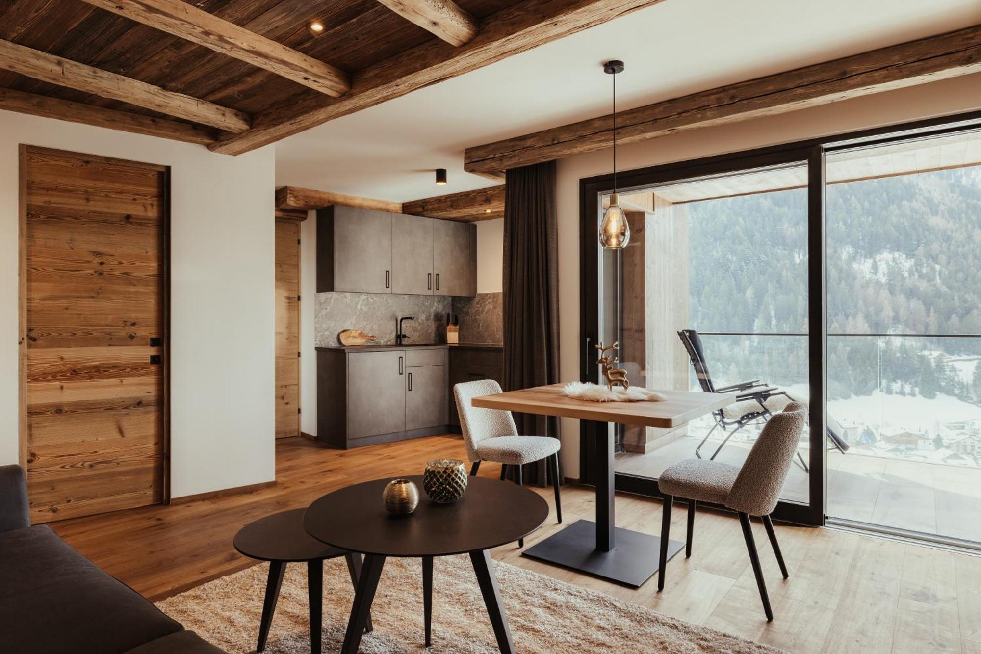 Luxury Chalet P Urtijëi Dış mekan fotoğraf